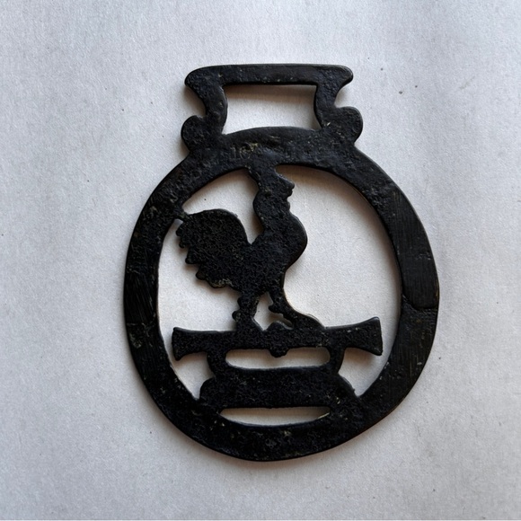 Brass Horse Medallion Buckle Rooster on Bugle Western Christmas Decor English - Picture 2 of 2